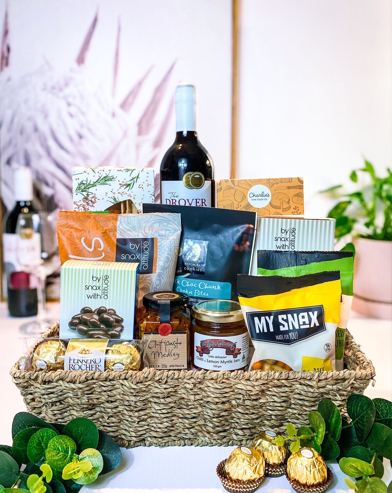 Darwin Gifts, Baskets, Hampers Gourmet Gifts Same Day Delivery Darwin — Territory Gift Baskets